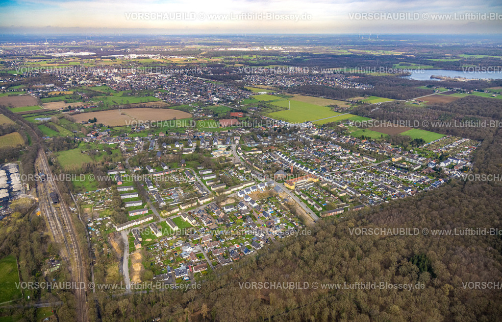 Voerde240309114 | Luftbild, Ortsansicht Ortsteil Möllen, Wohngebiet Wohnviertel zwischen Schlesierstraße und Dinslakener Straße, Möllen, Voerde, Nordrhein-Westfalen, Deutschland