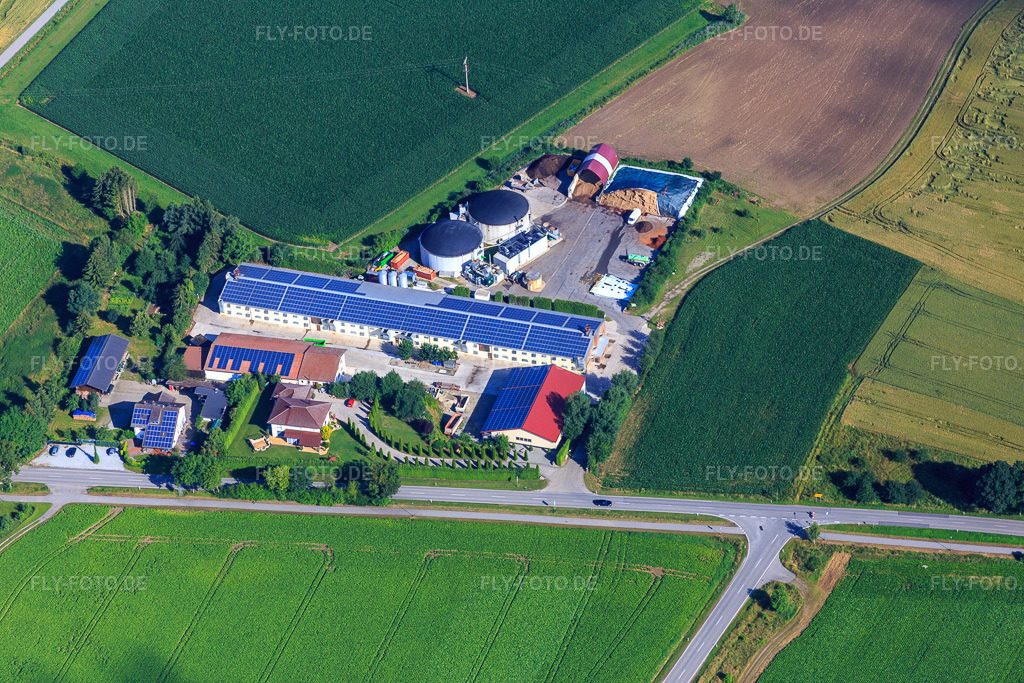 Luftbild: Gewerbegebiet in Geiselhöring im Bundesland Bayern in Deutschland. Foto: IMG_090568.jpg vom 03.07.2016 durch Werner Riehm/FLY-FOTO.de