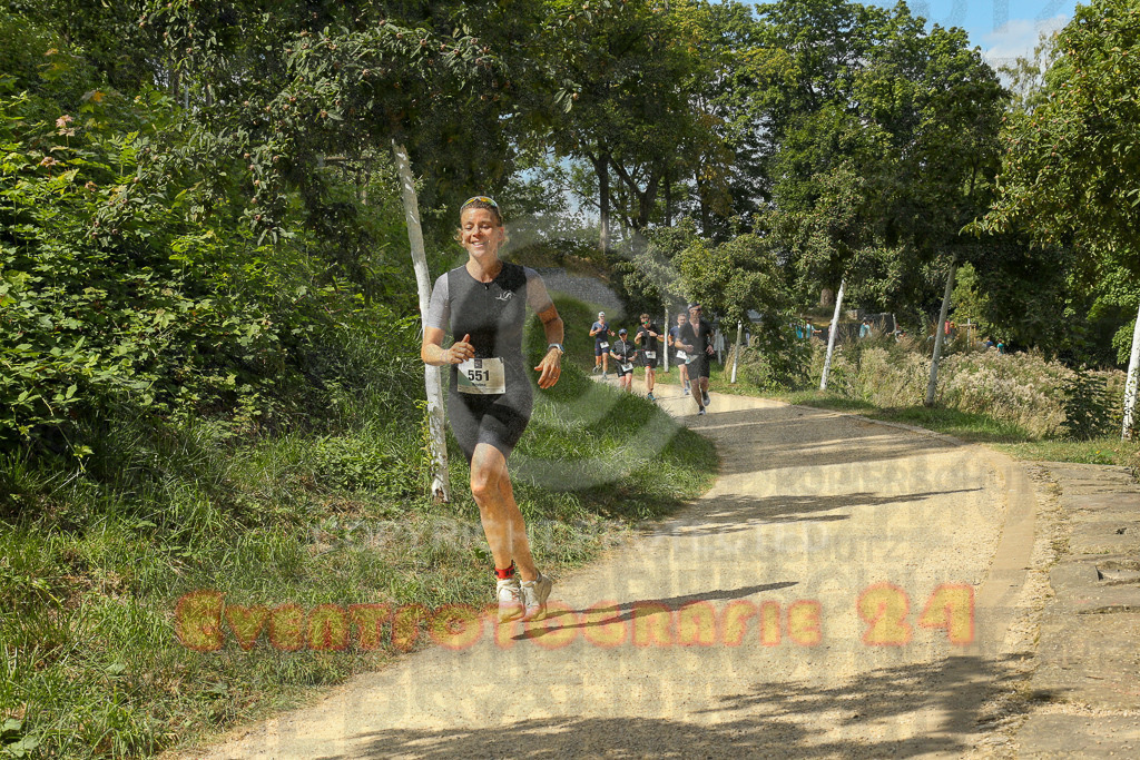250824_1411_EX1_5296 | Sportfotografie im Rhein-Sieg Kreis, Köln, Bonn, NRW, Rheinland Pfalz, Hessen, etc. Unser Tätigkeitsfeld umfasst den Laufsport vom Volkslauf über den Marathon, Duathlon, Triathon bis zum Ultralauf wie Kölnpfad Ultra oder Schindertrail.