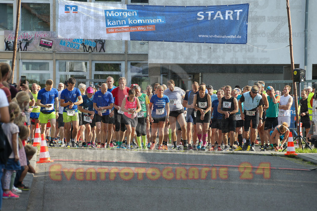 230804_1803_EX1_3612 | Sportfotografie im Rhein-Sieg Kreis, Köln, Bonn, NRW, Rheinland Pfalz, Hessen, etc. Unser Tätigkeitsfeld umfasst den Laufsport vom Volkslauf über den Marathon, Duathlon, Triathon bis zum Ultralauf wie Kölnpfad Ultra oder Schindertrail.