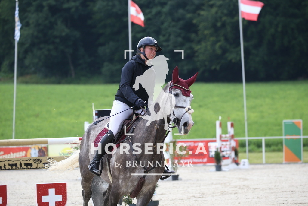 DL2Q2703 | Willkommen bei Brunnmayr - Design & Fotografie – Ihrem Spezialisten für Reitturniere und Pferdeveranstaltungen in Oberösterreich, Salzburg und Bayern! Seit über 17 Jahren sind wir leidenschaftlich dabei.