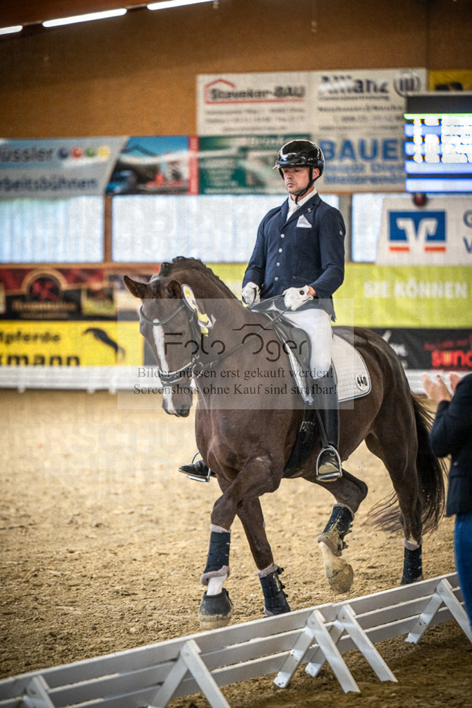 DOS_0060 | Entdecke hochwertige Reitturnierfotos von Foto Oger. Professionell, emotional und authentisch – jetzt Lieblingsmomente im Shop bestellen.Deutschlandweite Turnierfotografie. - Realisiert mit Pictrs.com