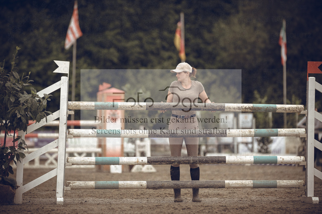 20240530-DOS_4531 | Entdecke hochwertige Reitturnierfotos von Foto Oger. Professionell, emotional und authentisch – jetzt Lieblingsmomente im Shop bestellen.Deutschlandweite Turnierfotografie. - Realisiert mit Pictrs.com