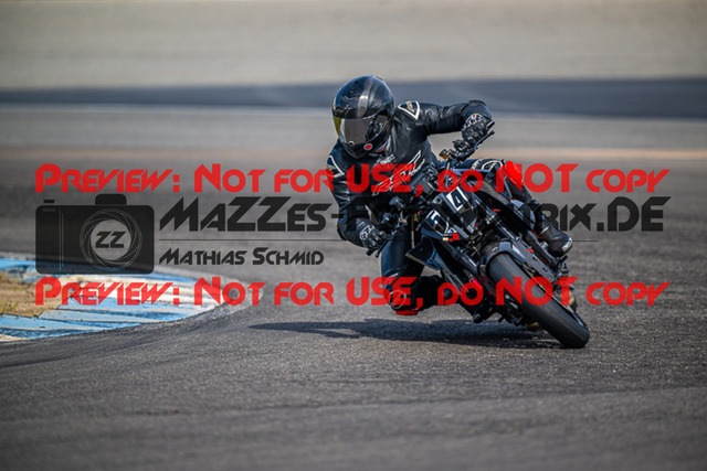 MaZZes_FotoMatrix_230410_7847 | ROT