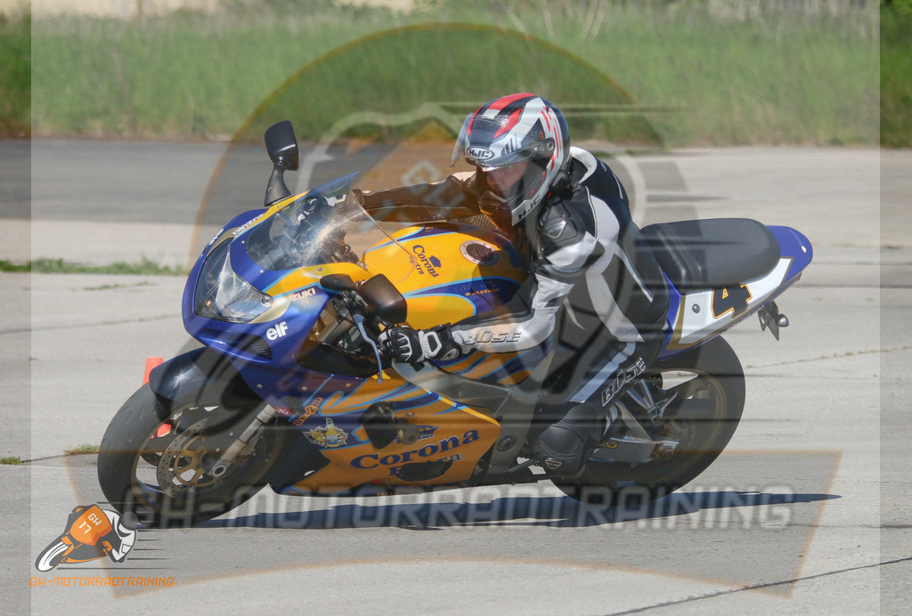 IMG_9981 | gh-motorradtraining-foto.de - Realisiert mit Pictrs.com