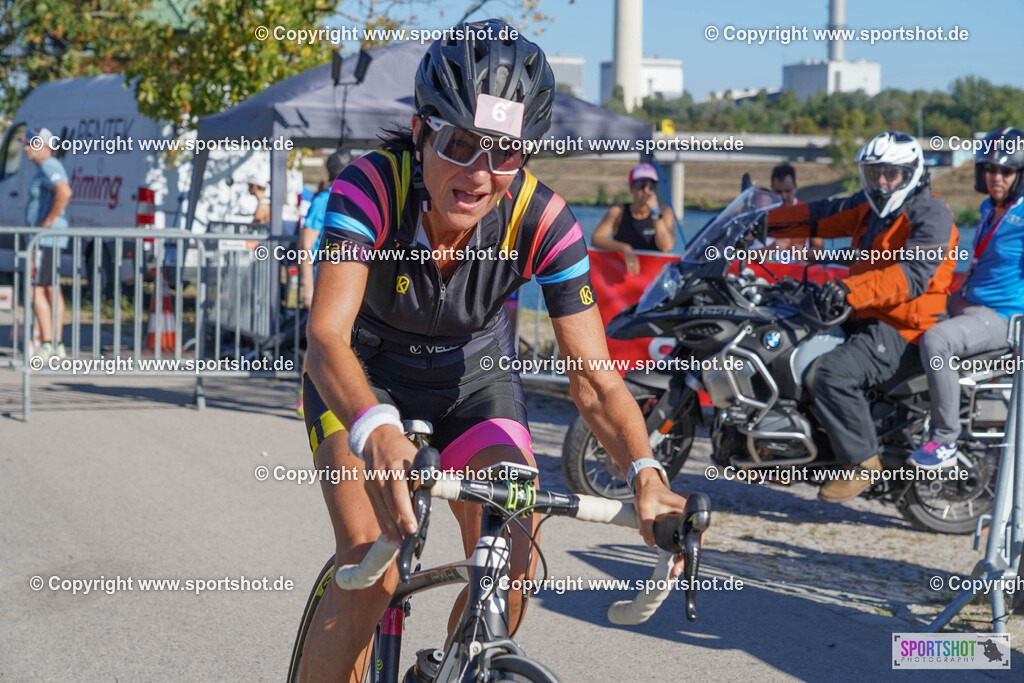 DSC00182 | Vienna Triathlon 2024                                        P3 Event                                                             #yourpictrs #sportshot_your_pictrs                 @Sportshotphotography                                     Photo Credit: www.sportshot.de