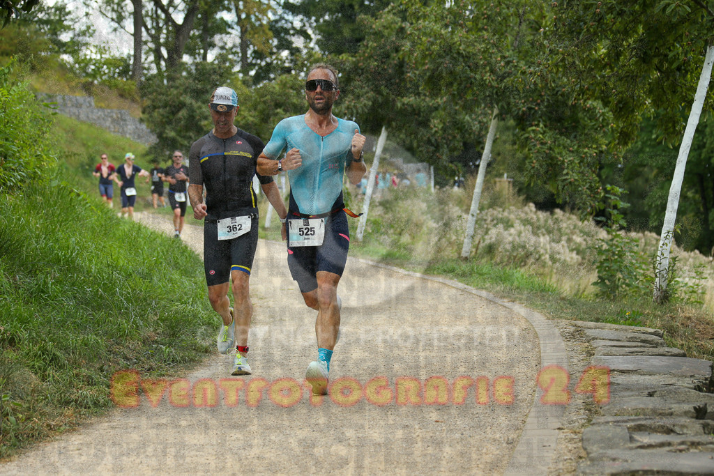 250824_1355_EX1_4234 | Sportfotografie im Rhein-Sieg Kreis, Köln, Bonn, NRW, Rheinland Pfalz, Hessen, etc. Unser Tätigkeitsfeld umfasst den Laufsport vom Volkslauf über den Marathon, Duathlon, Triathon bis zum Ultralauf wie Kölnpfad Ultra oder Schindertrail.