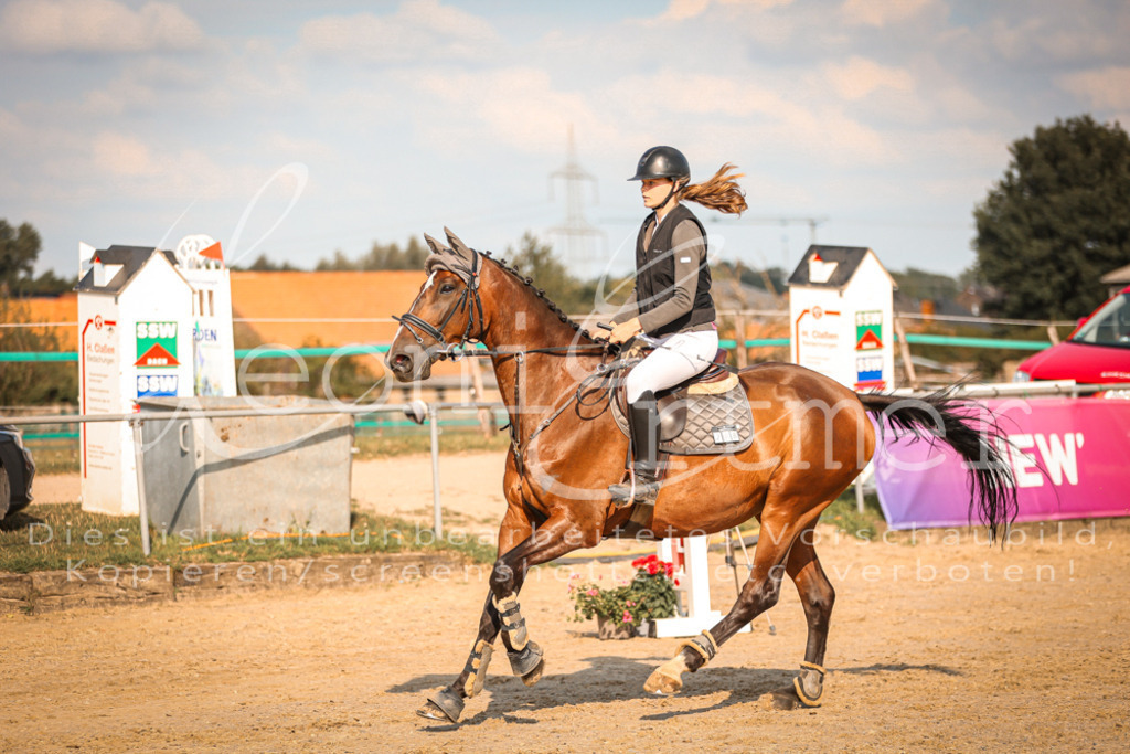 01.FrSpE00265 | Leoni Ertmer Photography - Realisiert mit Pictrs.com