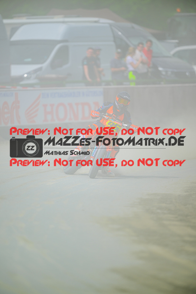 MaZZes_Fotomatrix_20250502_6007705_7001 | S1