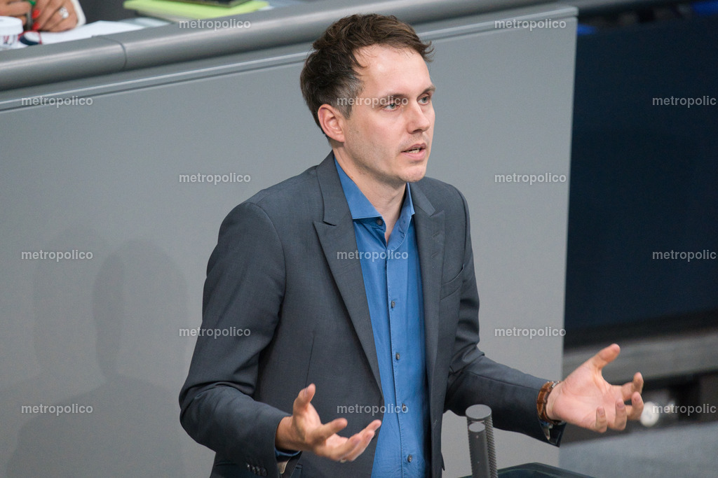 Sven-Christian Kindler (2) | Metropolico