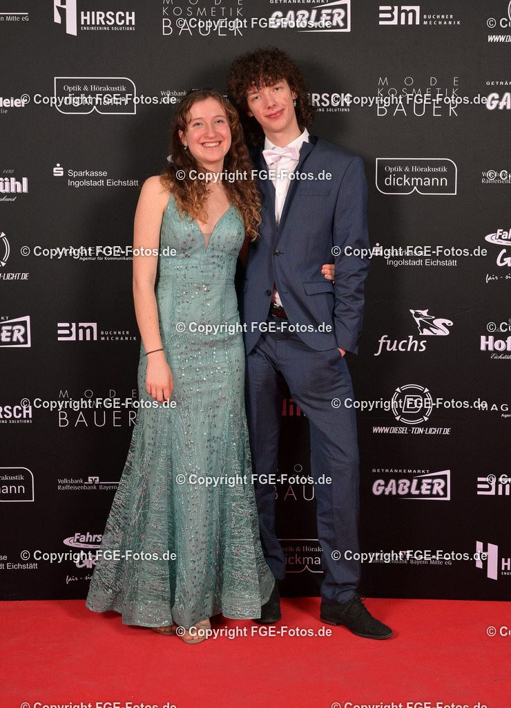 20240113-fge-fotos-0077 | Eröffnungsball der FGE am 13.01.2024 im Alten Stadttheater in Eichstätt. - Realisiert mit Pictrs.com