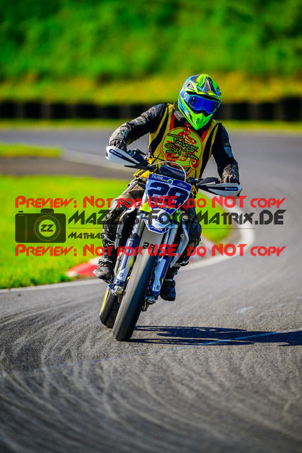 MaZZes_FotoMatrix_240512_6007705_7700 | UE40