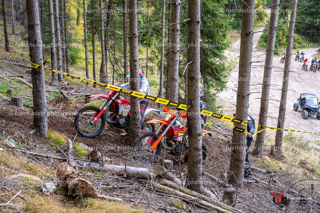 fuernholzer_251026-C1-335 | Fotografische Impressionen von der Red Stag Enduro Extreme by fuernholzer-photography.com. Endurosport in Österreich fotografisch festgehalten von fuernholzer. Auftragsfotografie für Private, Gewerbefotos und Industriefotografie. Eventfotografie, Sportfotografie und Motorsportfotografie. Anbieter von Fotoworkshops, Fototraining, fotografischen Vorträgen und Fotoseminaren.