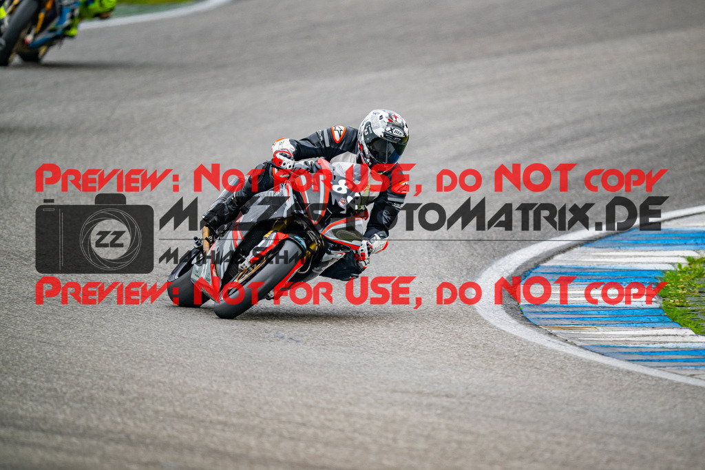 MaZZes_FotoMatrix_240701_6007705_6167 | WEISS