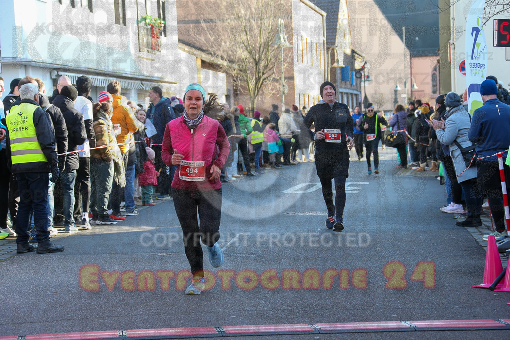 241201_1233_EX1_2643 | Sportfotografie im Rhein-Sieg Kreis, Köln, Bonn, NRW, Rheinland Pfalz, Hessen, etc. Unser Tätigkeitsfeld umfasst den Laufsport vom Volkslauf über den Marathon, Duathlon, Triathon bis zum Ultralauf wie Kölnpfad Ultra oder Schindertrail.