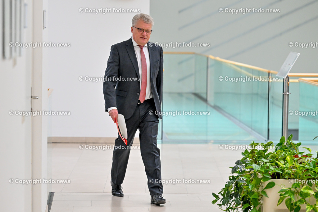 Klaus Luger (SP_ Bgm. der Stadt Linz)_ 10.03.2023-1 | 10.03.2023, Altes Rathaus, AUT, Buergermeister Klaus Luger, im Bild Klaus Luger (SP, Buergermeister der Stadt Linz) 