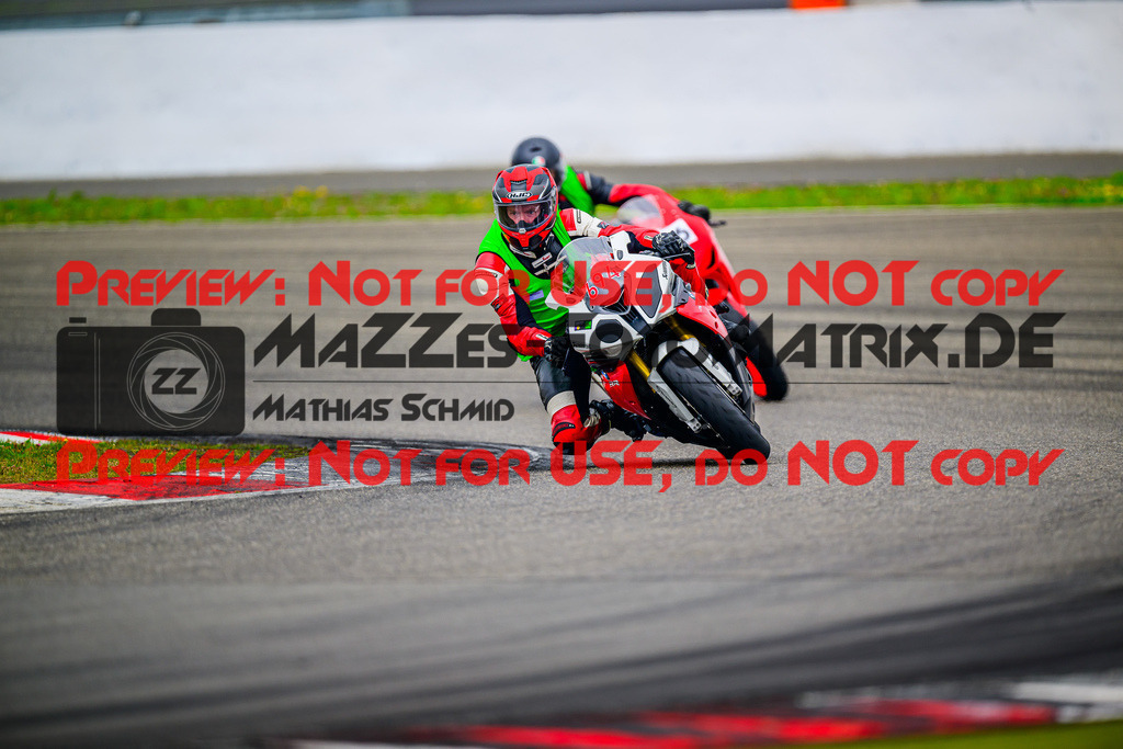 MaZZes_FotoMatrix_240717_6007705_2412 | INST