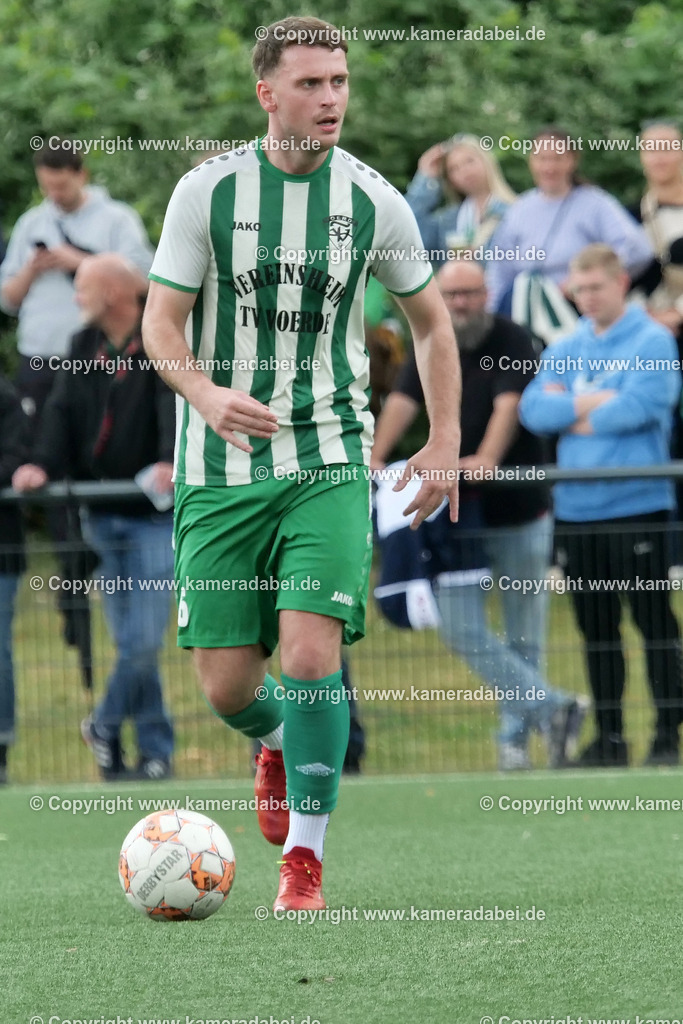 Fußball : Bezirksliga : TV Voerde - FC Sterkrade 72 | Fußball : Bezirksliga : TV Voerde - FC Sterkrade 72 am 25.05.2025 in Voerde - Realisiert mit Pictrs.com
