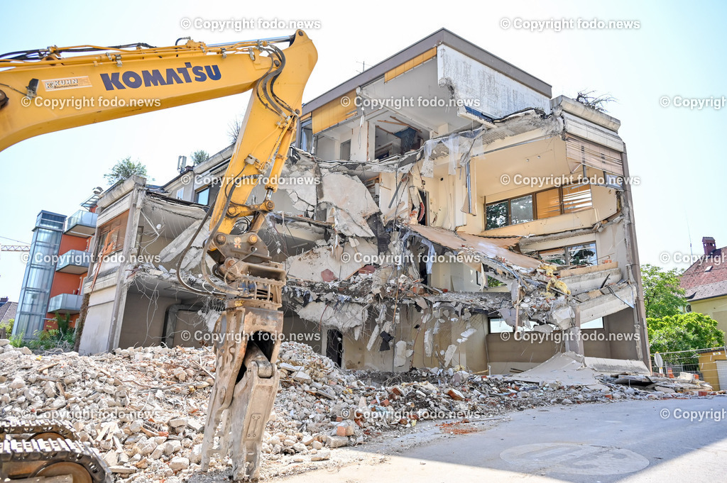 Linz_ Abbruchhaus Aubergstrasse_ 17.08.2023-10 | 17.08.2023, Linz, AUT, Aubergstrasse, Abbruchhaus, im Bild Linz, Abbruchhaus Aubergstrasse, Baustelle, Absperrung, gesperrt, Einsturzgefahr