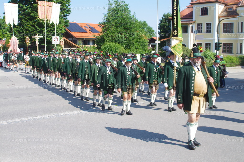 IMGP3246 | fotografiert von Axel PollmannLeonhardi Wallfahrt Benediktbeuern und Murnau, Fronleichnam, Fasching, Landschaft im Loisachtal und Benediktbeuern  - Realisiert mit Pictrs.com