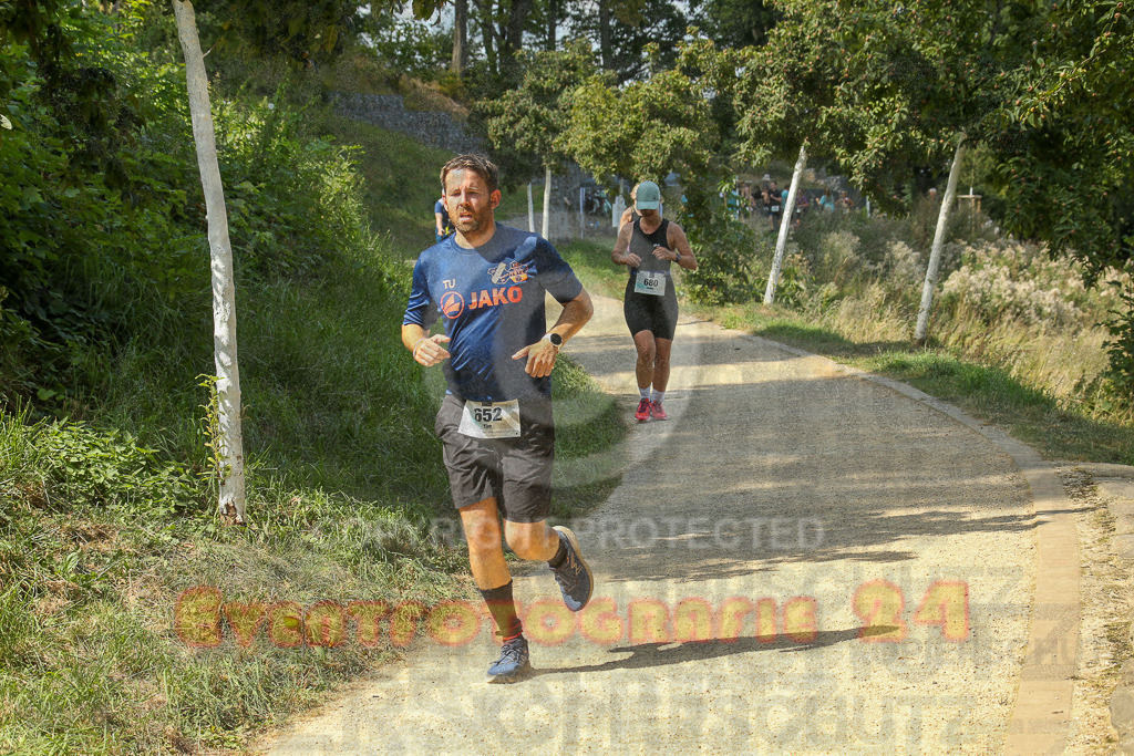 250824_1442_EX1_7259 | Sportfotografie im Rhein-Sieg Kreis, Köln, Bonn, NRW, Rheinland Pfalz, Hessen, etc. Unser Tätigkeitsfeld umfasst den Laufsport vom Volkslauf über den Marathon, Duathlon, Triathon bis zum Ultralauf wie Kölnpfad Ultra oder Schindertrail.