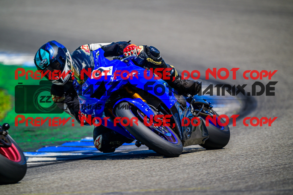 MaZZes_Fotomatrix_20250628_6007705_8018-2 | WEISS