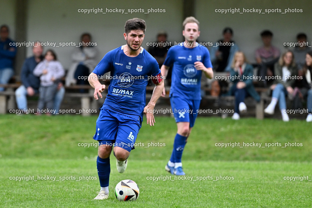 VAS Ballhockey Villach vs. Ultras Spittal | #31 Jonathan Panzl Union Matrei,  WSG Radenthein vs. Union Matrei am 26.04.2025 in Radenthein (Sportplatz Radenthein), Austria, (Photo by Bernd Stefan)