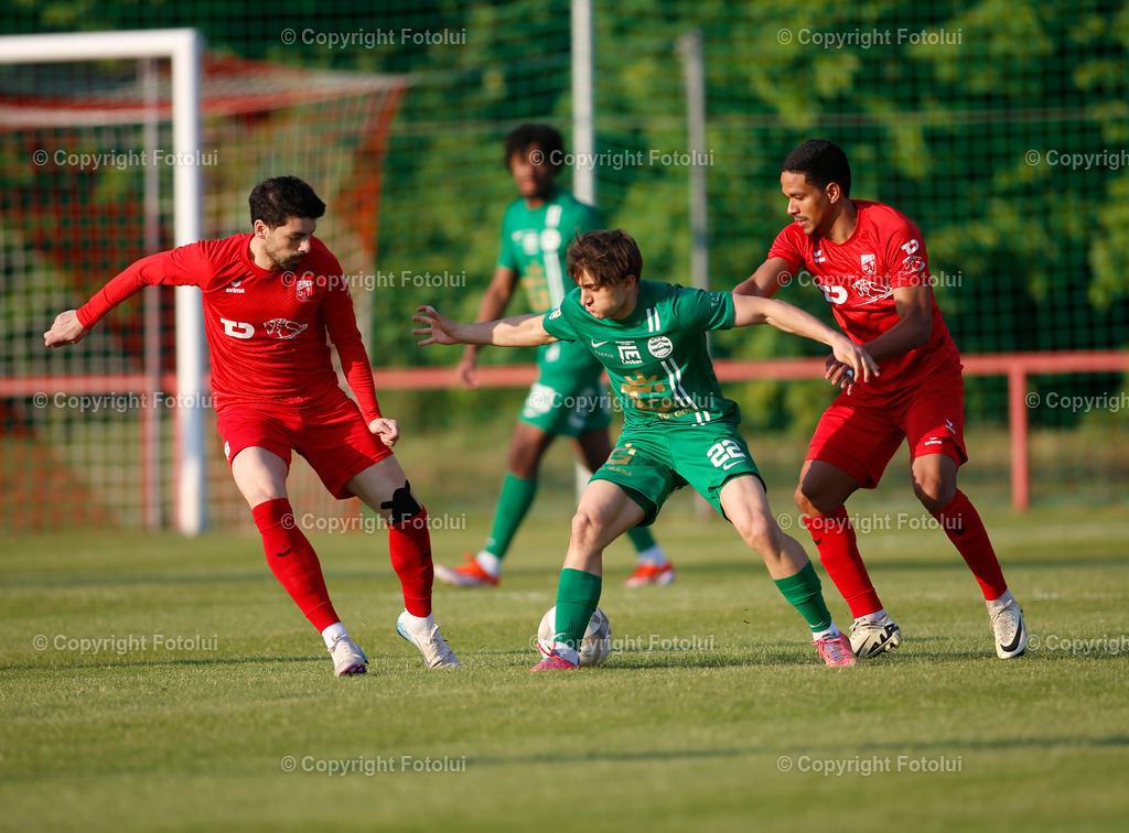 A_LUI_09052025_06 | SPORT,FUSSBALL REGINALLIGA MITTE,09.05.2025 ASKOE OEDT-DSV LEOBEN,IM BILD: BUENYAMIN KARATAS UND VALDIR HENRIQUE (BEIDE OEDT) UND NOAH LEIDOLT (LEOBEN) FOTO:FOTOLUI