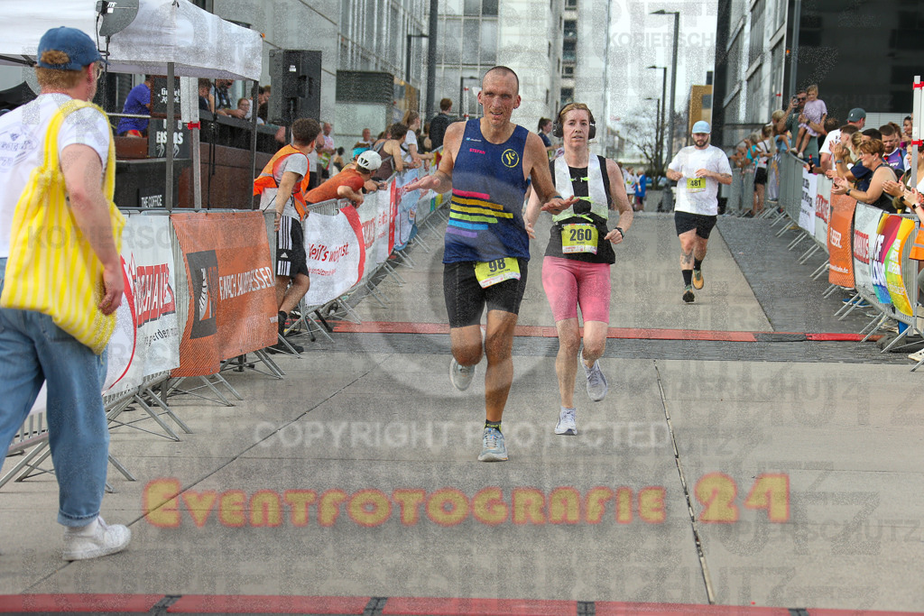 250920_1530_EX1_9749 | Sportfotografie im Rhein-Sieg Kreis, Köln, Bonn, NRW, Rheinland Pfalz, Hessen, etc. Unser Tätigkeitsfeld umfasst den Laufsport vom Volkslauf über den Marathon, Duathlon, Triathon bis zum Ultralauf wie Kölnpfad Ultra oder Schindertrail.