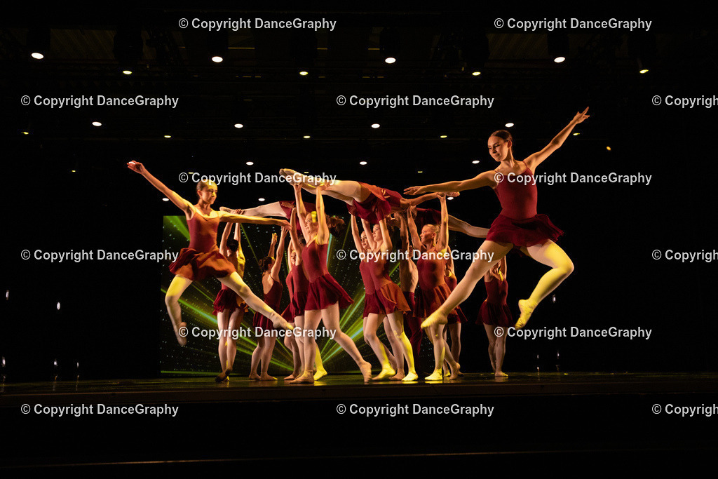 GPHY6715 | DanceGraphy - Realisiert mit Pictrs.com