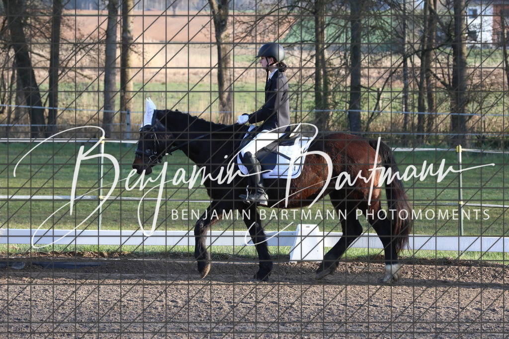 AZ2A2327 | Benjamin Bartmann Photomoments