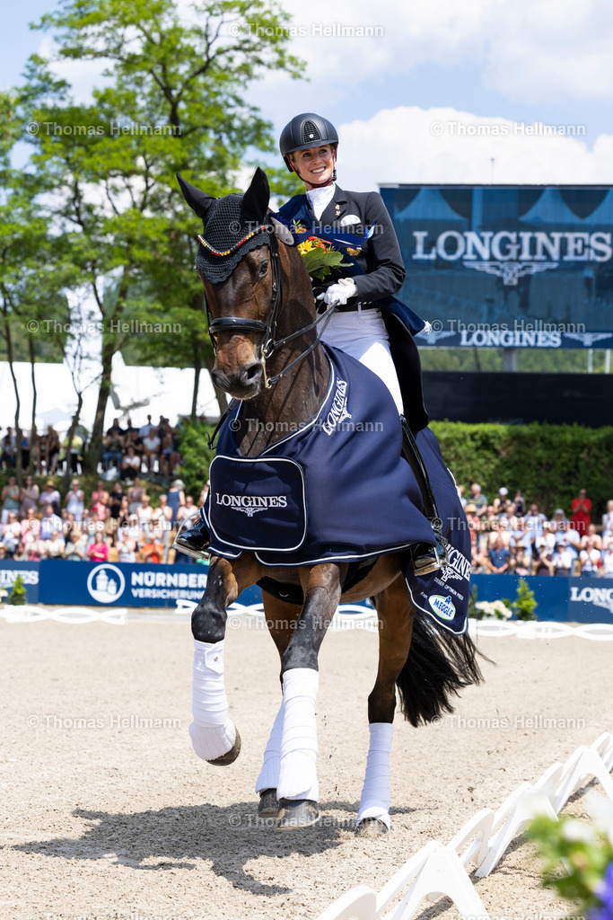TH_502-BREDOW-WERNDL Jessica von (GER)_ TSF Dalerea BB_9182 | Longines Balve Optimum 2023 am 11.06.23 in Balve, Schloss Wocklum, Thomas Hellmann, 502BREDOW-WERNDL Jessica von (GER), TSF Dalerea BB