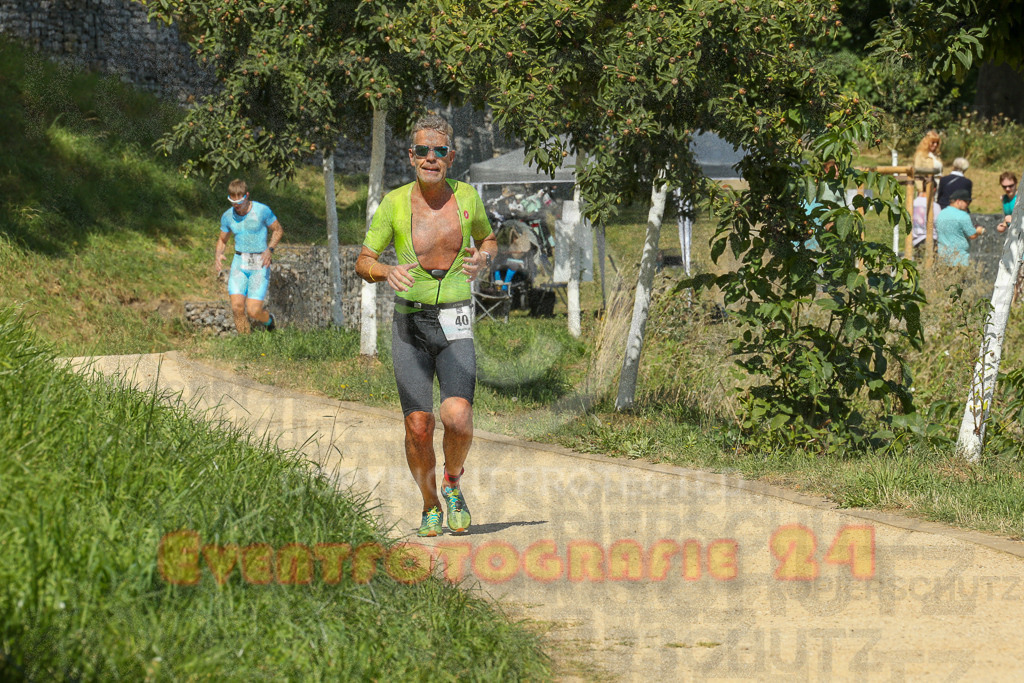 250824_1218_EX1_9065 | Sportfotografie im Rhein-Sieg Kreis, Köln, Bonn, NRW, Rheinland Pfalz, Hessen, etc. Unser Tätigkeitsfeld umfasst den Laufsport vom Volkslauf über den Marathon, Duathlon, Triathon bis zum Ultralauf wie Kölnpfad Ultra oder Schindertrail.