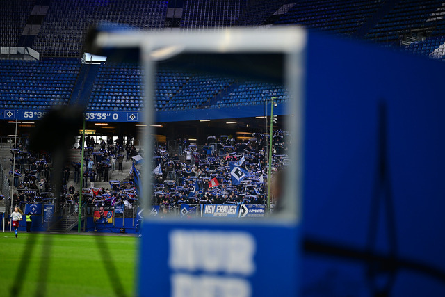 Fußball I Frauen I Saison 2025-2026 I DFB-Pokal I Achtelfinale I Hamburger SV - Bayer 04 Leverkusen I 14606 | Der Sportfotograf. - Realisiert mit Pictrs.com
