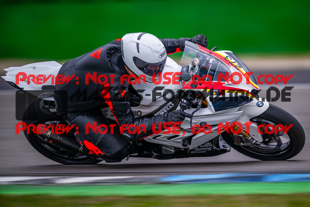 MaZZes_Fotomatrix_20240317_6007705_6348 | Fotograf Mathias Schmid
Sportfotograf,
Eventfotograf,
Hochzeitsfotograf,
Portraitfotograf