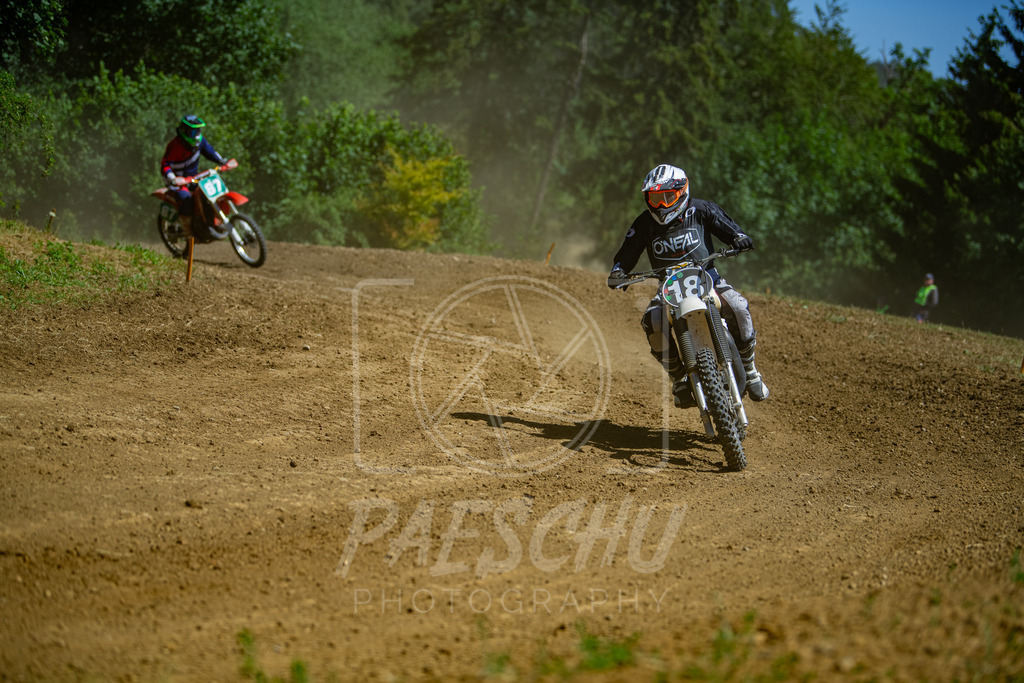 Twin (225) | Paeschuphoto Shop - Wer nicht sucht der auch nicht findet.Ob Motocrossbilder oder von einem besuchtem Spiel, Hauptsache Action. - Realisiert mit Pictrs.com