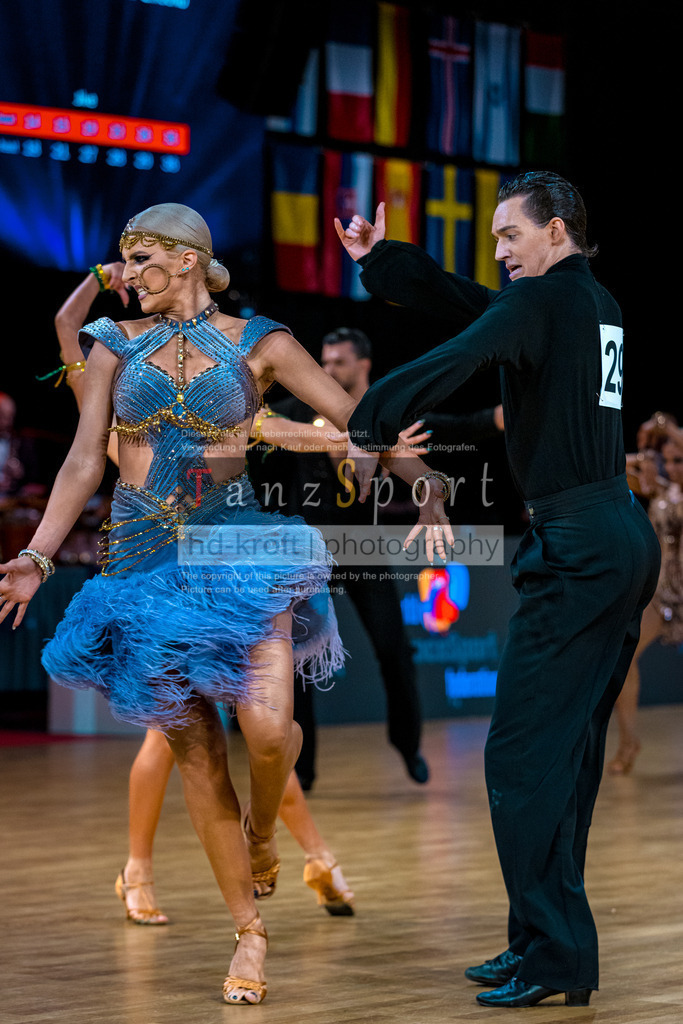 20251213_Baltic-GP_2112-2 | Tanzsportbilder, Standardtanz, Lateintanz, WDSF, DTV, LTVB, dancecomp, goc, hessen tanzt, blaues band der spree, walzer, tango, wiener walzer, slowfox, quickstepp, samba, rumba, cha-cha-cha, paso doble. jive, hd-kroft photography, turniertanzsport