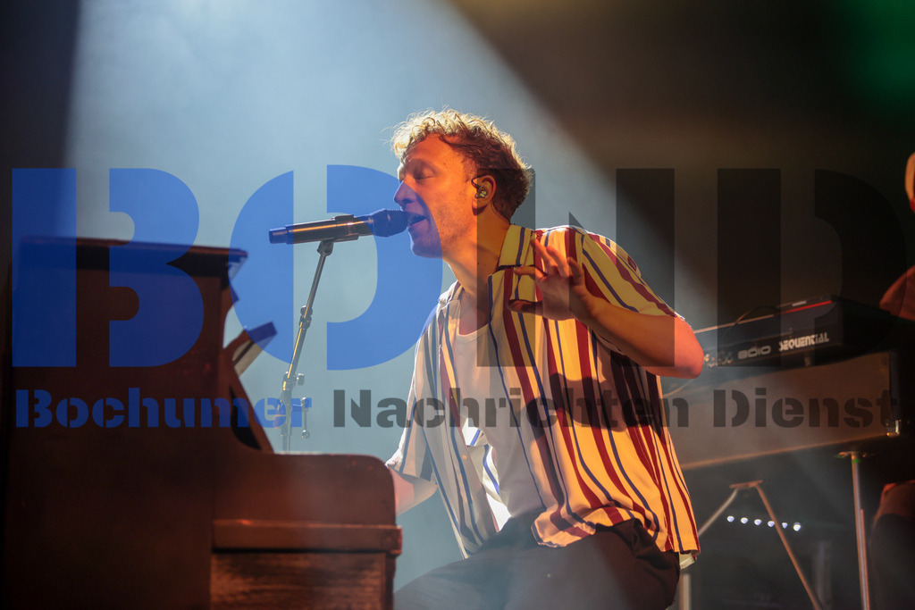 Zeltfestival Ruhr 2024 - Joris  {date} -  | {headline}(Foto: Sebastian Sendlak / BOND) - Realisiert mit Pictrs.com