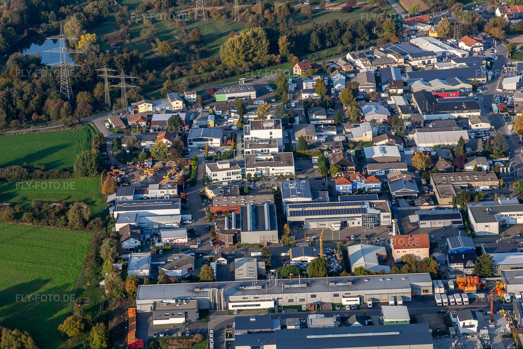 Luftbild: Industriegebiet Benzstraße, Industriestraße, Boschstraße, Siemensstraße, Junkersring, Dieselstraße im Ortsteil Eggenstein in Eggenstein-Leopoldshafen im Bundesland Baden-Württemberg in Deutschland. Foto: IMG_123395.jpg vom 19.10.2020 durch Werner Riehm/FLY-FOTO.de