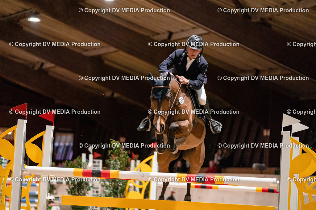 Springen Tag 1-833 | dv-media-shop - Realisiert mit Pictrs.com