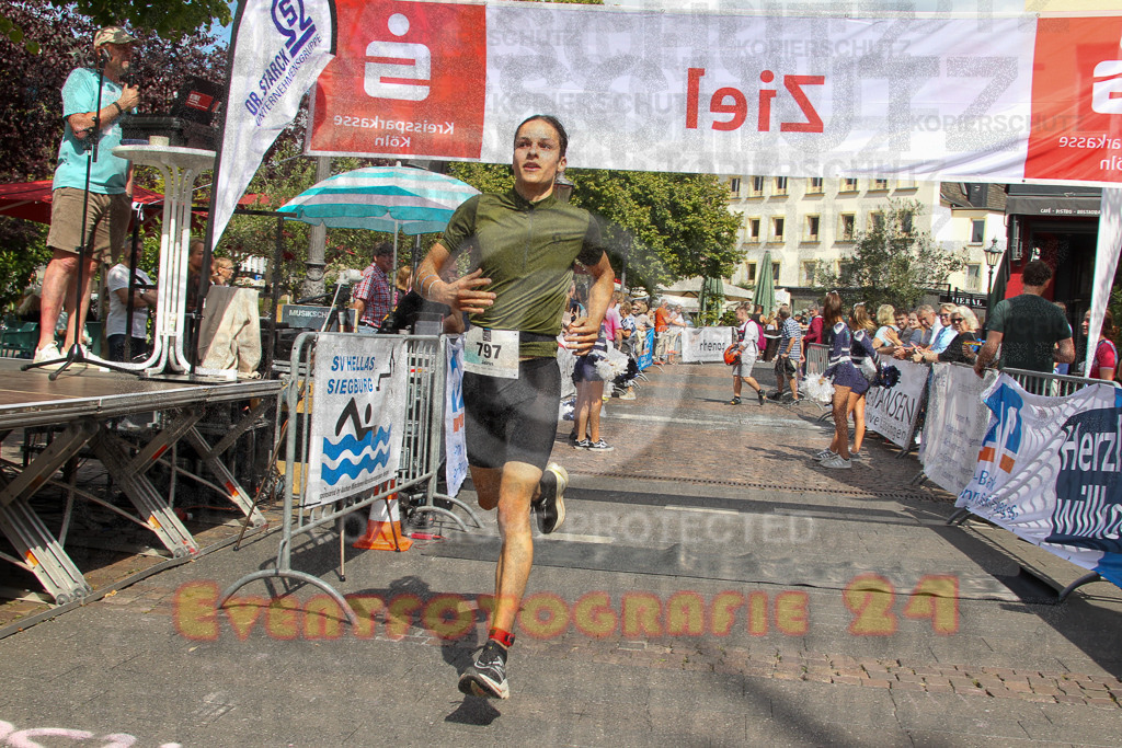 250824_1503_EV4_2614 | Sportfotografie im Rhein-Sieg Kreis, Köln, Bonn, NRW, Rheinland Pfalz, Hessen, etc. Unser Tätigkeitsfeld umfasst den Laufsport vom Volkslauf über den Marathon, Duathlon, Triathon bis zum Ultralauf wie Kölnpfad Ultra oder Schindertrail.