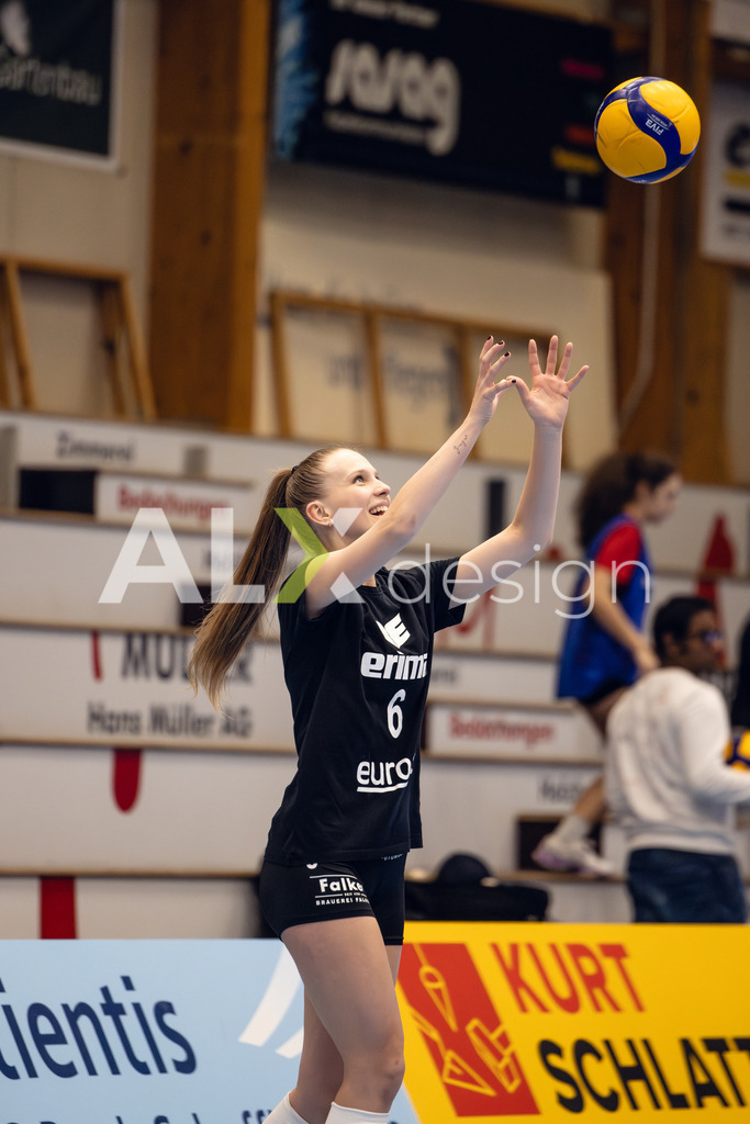 Volleyball I Frauen I Saison 2025-2026 I Volleyball NLA | Women I Round 14 I VC Kanti Schaffhausen - NLZ Volleyball Academy Zürich I 16.01.2026 | VC Kanti Schaffhausen - 6 Nina Cavka (CH) – Aussen - Realisiert mit Pictrs.com
