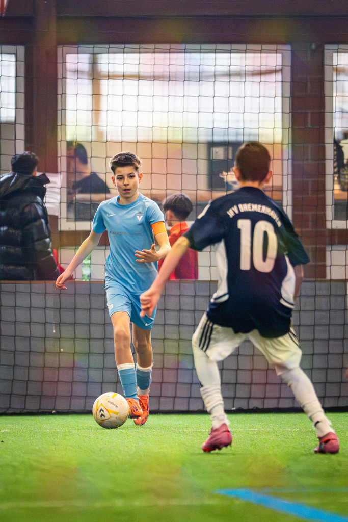 _BLR9253 | Professionelle Fußball- und Sportfotografie. Spielbilder online ansehen und kaufen – Einzelbilder oder komplette Galerien in hoher Qualität. - Realisiert mit Pictrs.com