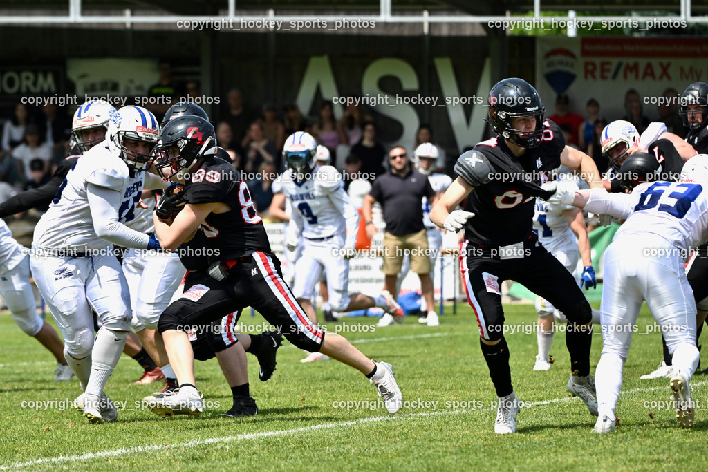 Carinthian Lions vs. Cineplexx Blue Devils | #89 Fantic Philip Carinthian Lion, #87 Riedl Maximilian Carinthian Lion, Carinthian Lions vs. Cineplexx Blue Devils, Carinthian Lions vs. Cineplexx Blue Devils am 09.06.2025 in Klagenfurt (ASV Sportplatz), Austria, (Photo by Bernd Stefan)