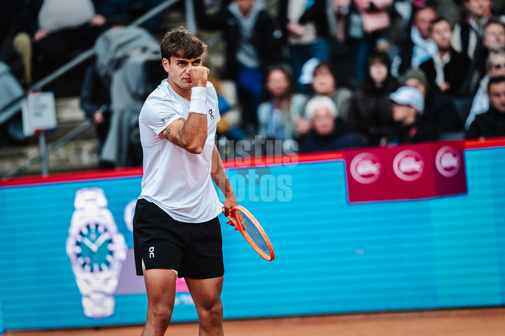 Tennis | Männer | bitpanda Hamburg Open | ATP 500 | Tomas Etcheverry (ARG) vs. Flavio Cobolli (ITA) | 23.05.2025 | Flavio Cobolli gewinnt das Spiel und jubelt