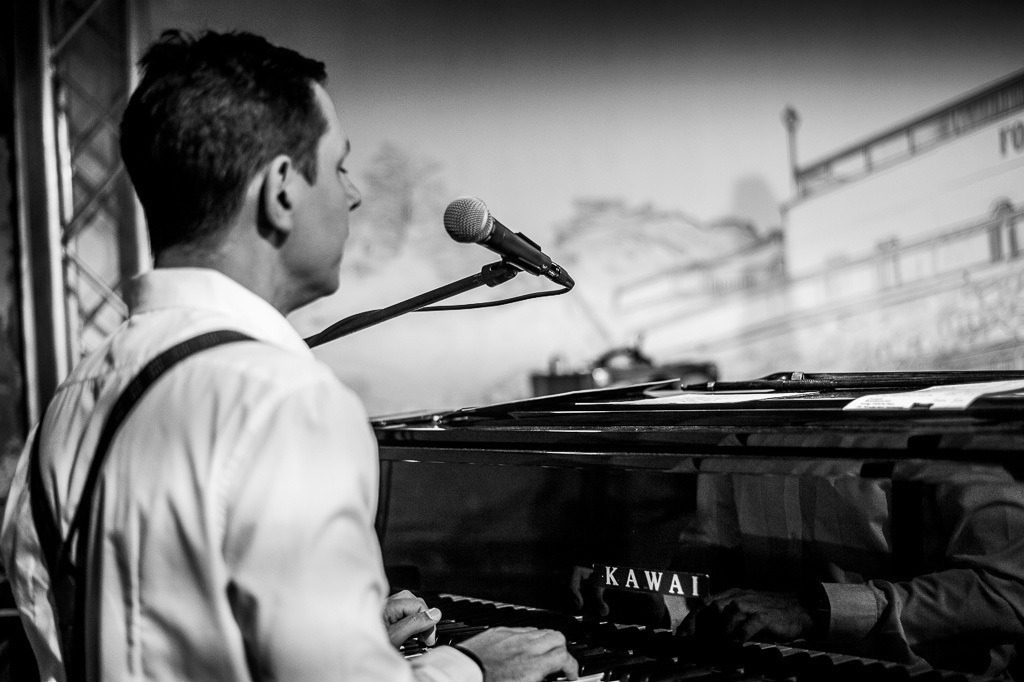 Summ Summ Salsa | Kinderkonzert Summ Summ Salsa mit Klazz Brothers & Cuba Percussion im Forte Belvedere Leisnig zum Festival Hallo Leisnig 2022. - Realisiert mit Pictrs.com