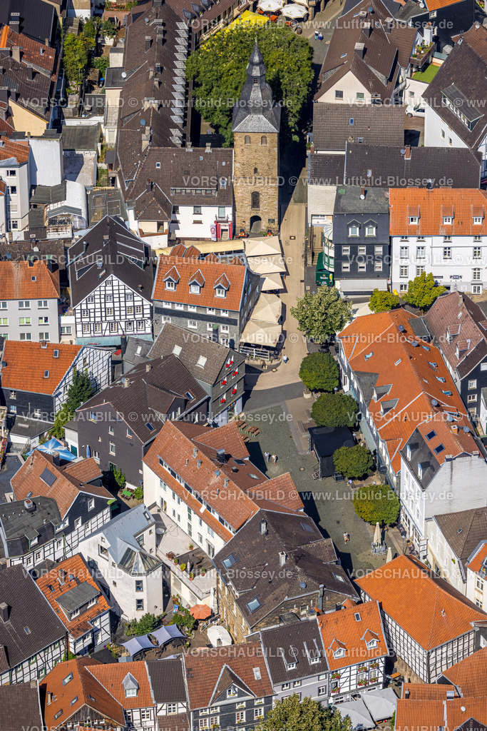 Hattingen220807850 | Luftbild, Glockenturm der ehem. evang. Johanniskirche, Altstadt, rote Dächer, Hattingen, Ruhrgebiet, Nordrhein-Westfalen, Deutschland