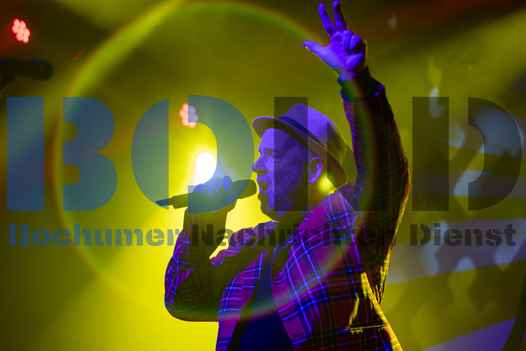 SES_GBAZEC20241227-77 | bond - Realisiert mit Pictrs.com