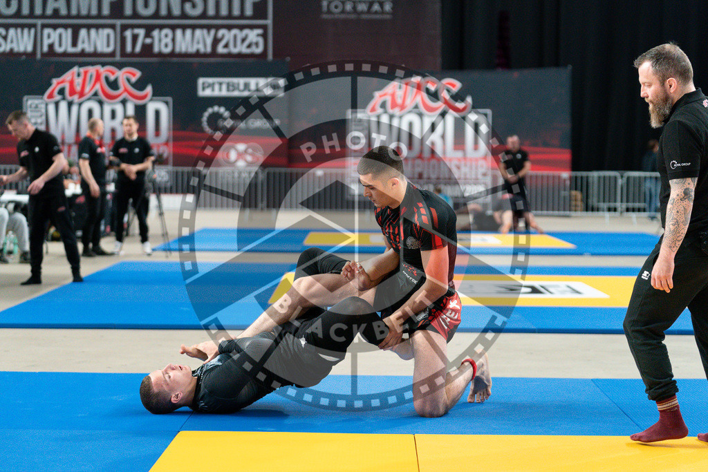 20250517PBB1971 | Athletes compete during the first day of the ADCC Amateur World Championship on May 15, 2025 in Warsaw, Poland. © Chiara Dazi / photoblackbelt