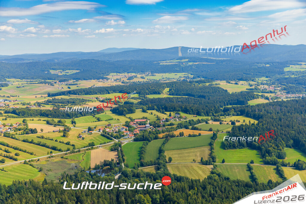 Luftbild Vs Google Maps  Haslach  Hohenau -Das Luftbild wurde 2025 vom UL-Flugzeug heraus erstellt ( keine Drohne ) - Hochauflösende Luftaufnahme -Nicht vergleichbar mit Google Maps oder Satelittenbilder- Die Geschenkidee !Mit Lizenz und Bildrechte bestellbar